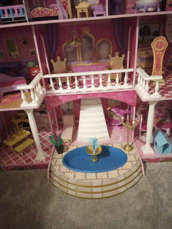 barbie doll house gumtree